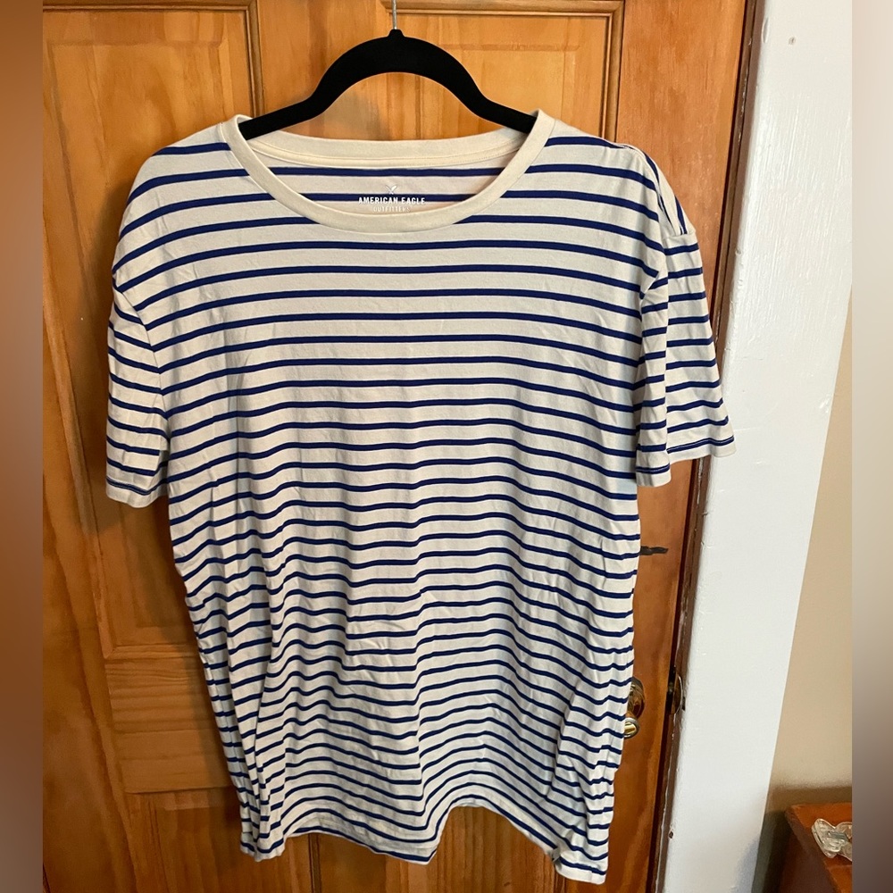 American eagle striped T-shirt. Large
